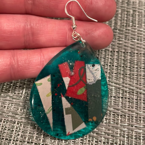 Handmade Festive Large Holiday Earrings Green Circle - Picture 8 of 10